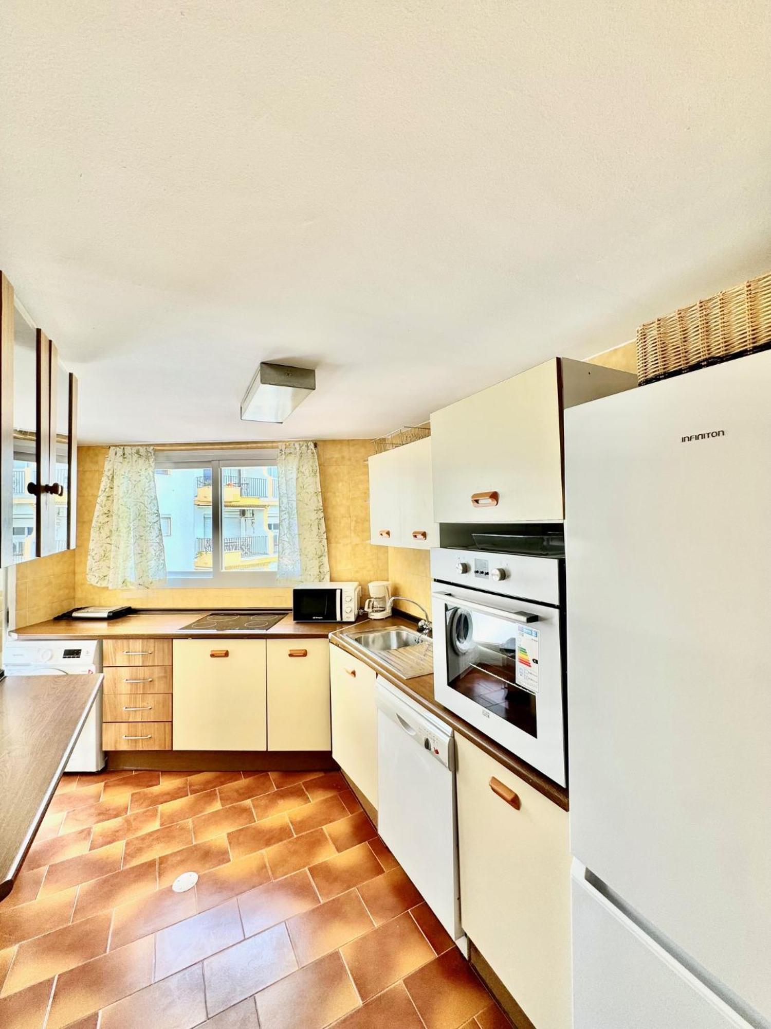 In Front Of Sea & Center Apartment Marbella Exterior photo